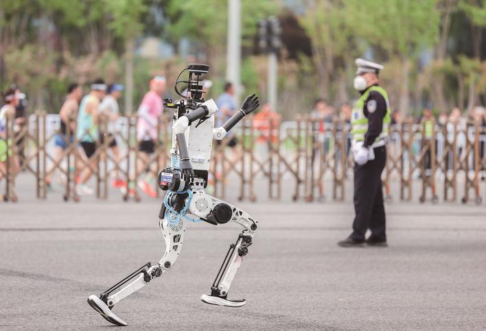 �����硱�����˳�Խ�����¼ 50��26���������